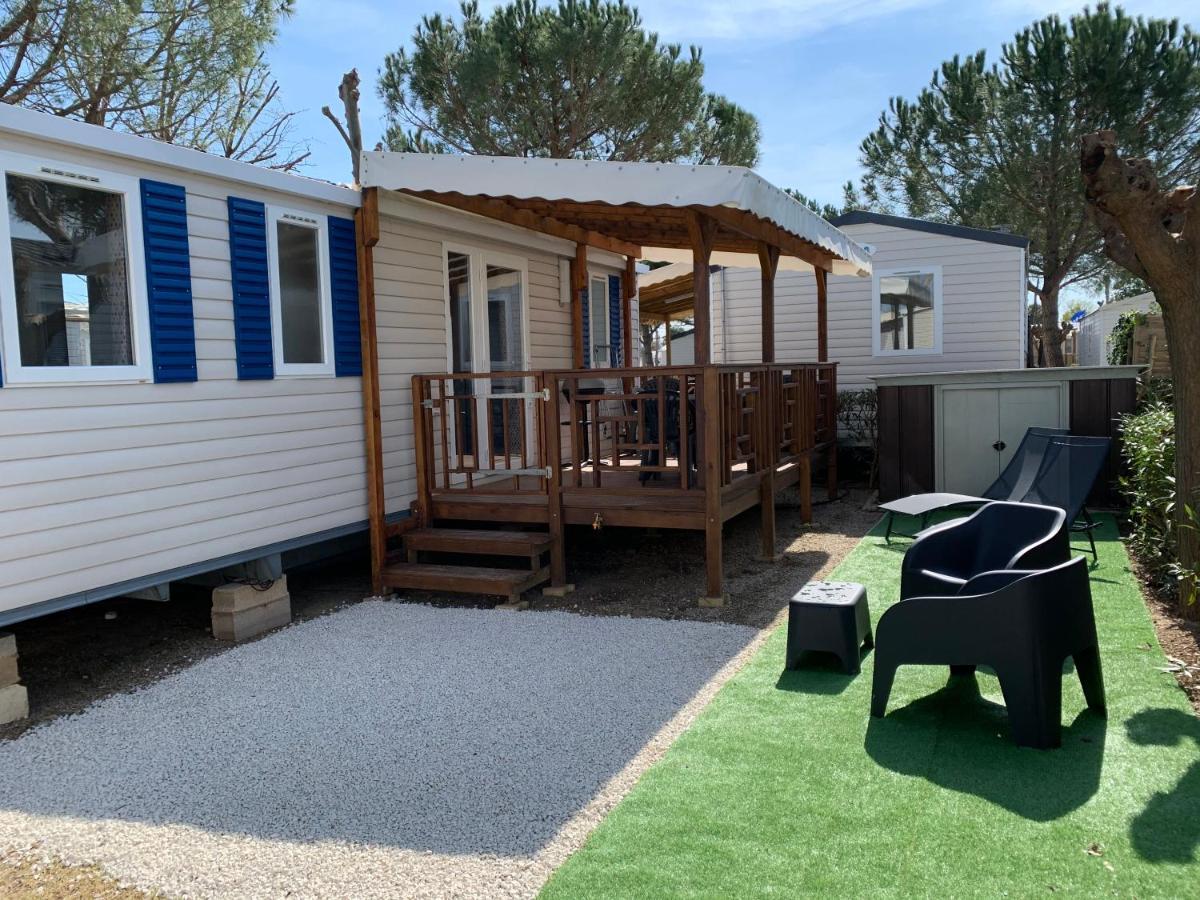 Mobilhome Vias Plage Dans Camping Exterior photo