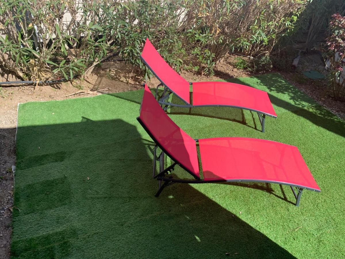 Mobilhome Vias Plage Dans Camping Exterior photo