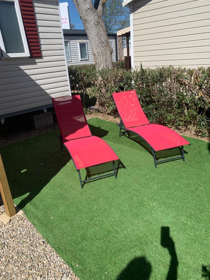 Mobilhome Vias Plage Dans Camping Exterior photo