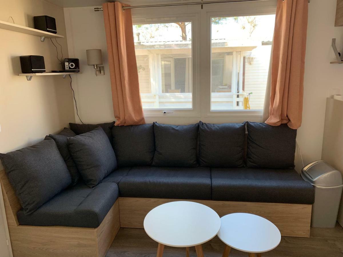Mobilhome Vias Plage Dans Camping Exterior photo