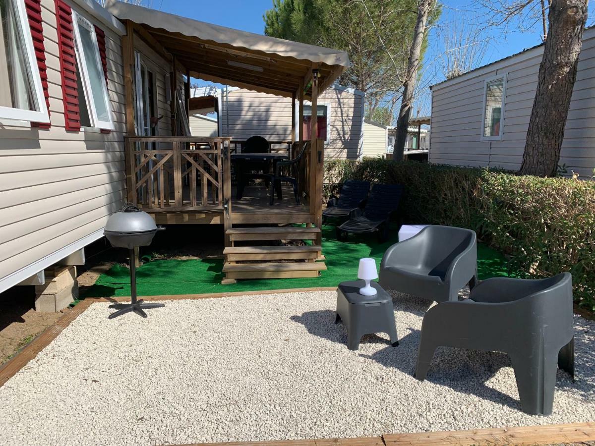 Mobilhome Vias Plage Dans Camping Exterior photo