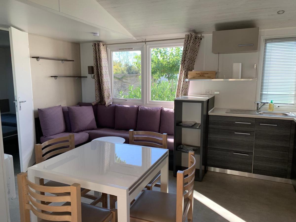 Mobilhome Vias Plage Dans Camping Exterior photo